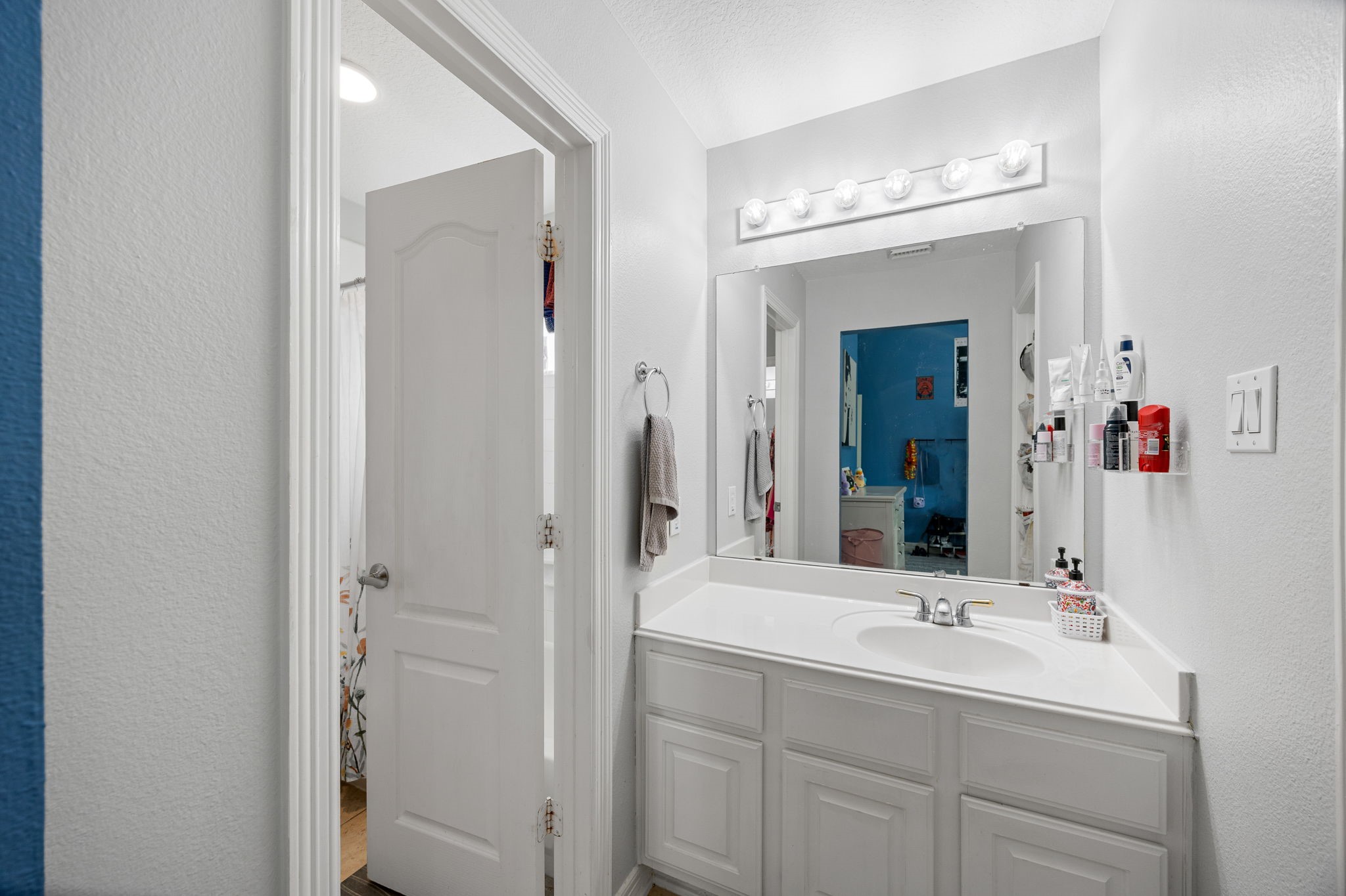 22610 Shallow Spring Court Katy, TX 77494 - Photo 41 of 45 a bathroom with a double vanity sink mirror and