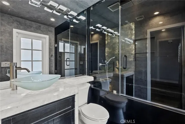 $4,200 | 22923 Leadwell Street, West Hills, CA 91307