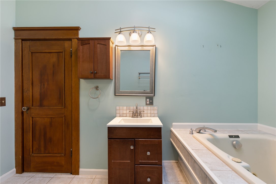 362 Seneca Road Irondequoit, NY 14622 - Photo 39 of 50