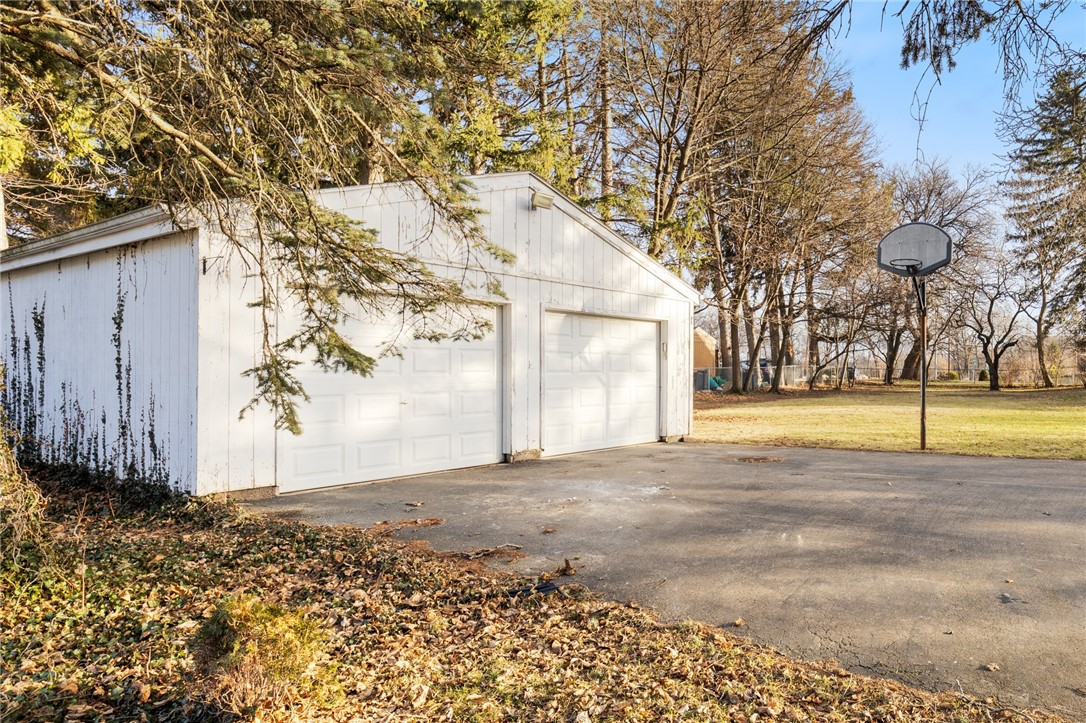 362 Seneca Road Irondequoit, NY 14622 - Photo 47 of 50