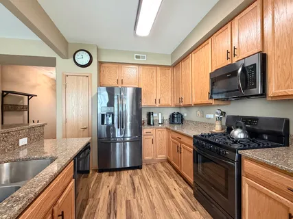$310,000 | 14045 Moraine Hills Drive, Huntley, IL 60142