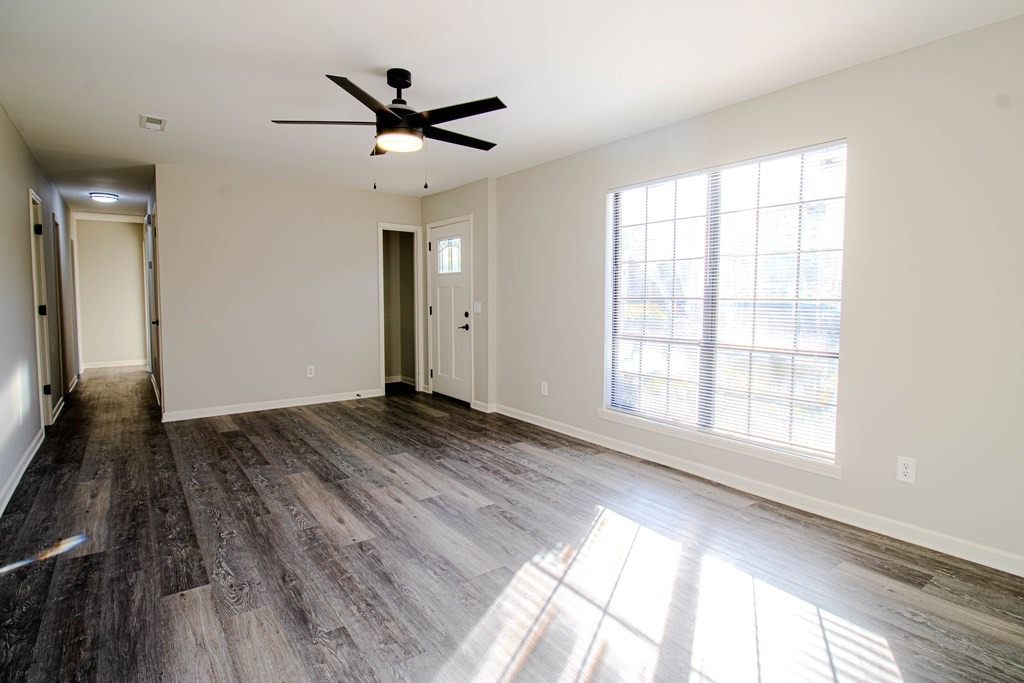 307 Caladium Road Taylor, AL 36301 - Photo 9 of 18