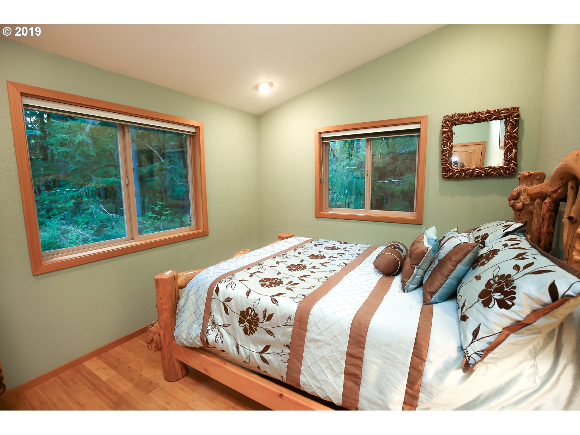 57020 North Bank Road Mckenzie Bridge, OR 97413 - Photo 12 of 31 Gallery Image 12