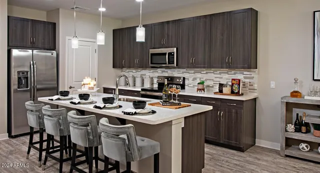 $1,804 | 5550 East Deer Valley Drive, Unit 1J, Phoenix, AZ 85054