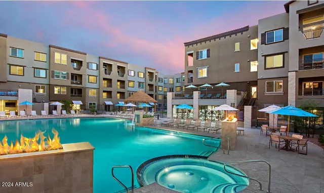 $1,804 | 5550 East Deer Valley Drive, Unit 1J, Phoenix, AZ 85054