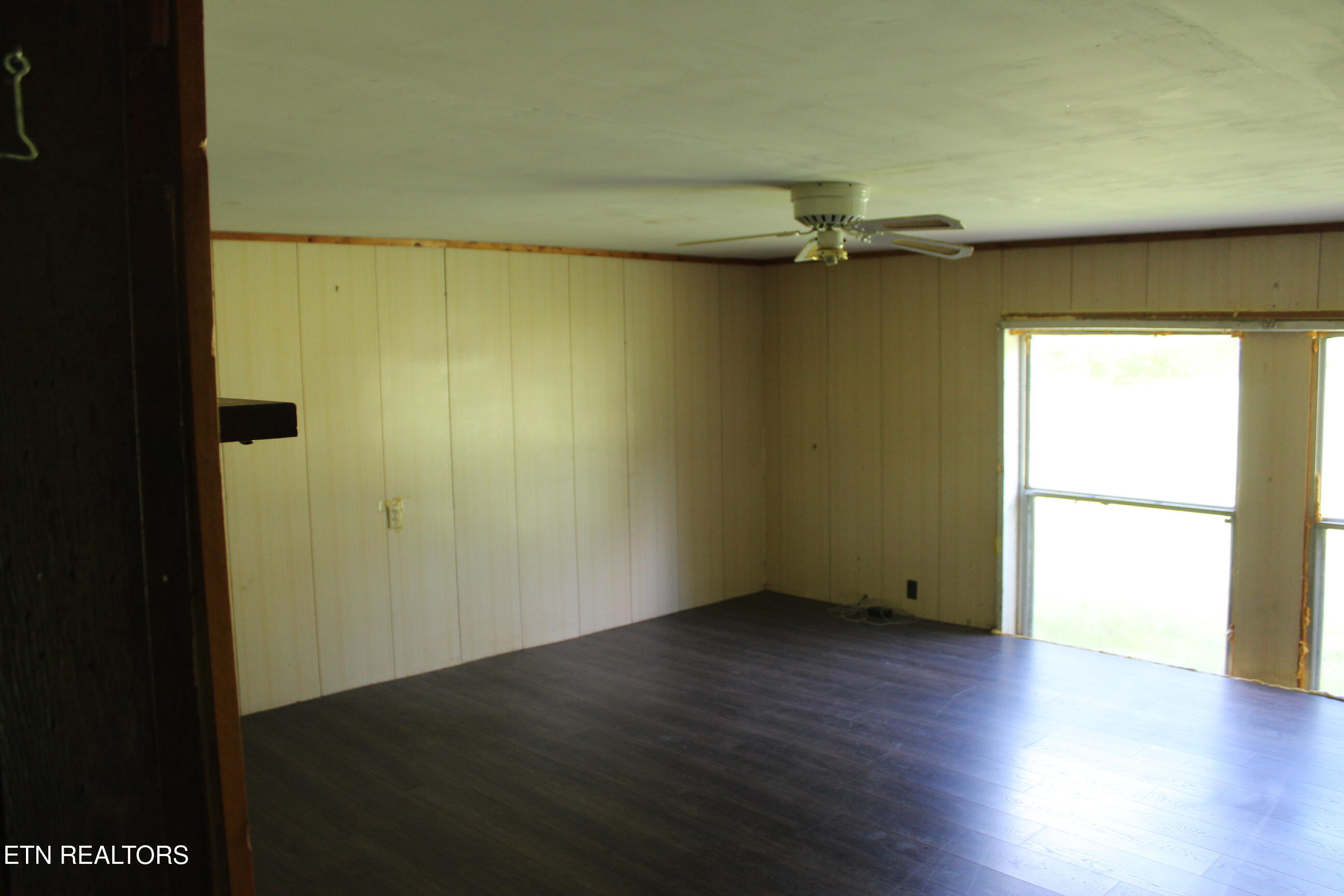 704 Annadel Road Lancing, TN 37770 - Photo 16 of 39 016