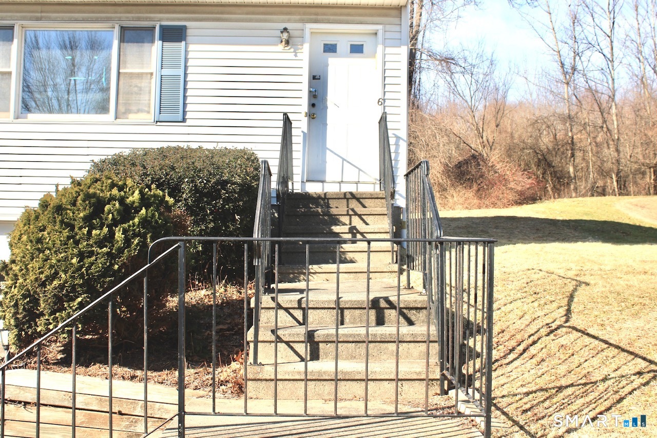6 North Lane Wallingford, CT 06492 - Photo 9 of 34 a view of a balcony