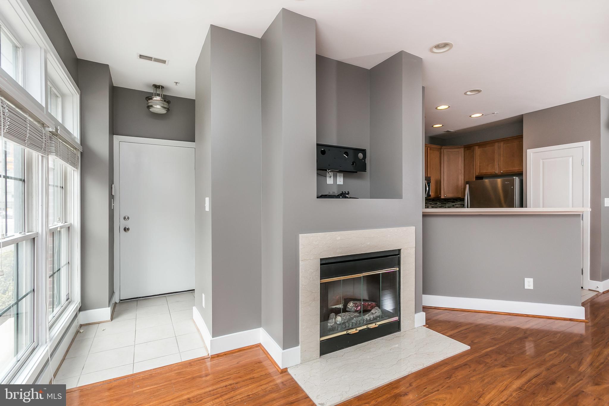 905 South Caroline Street, Unit 3 Baltimore, MD 21231 - Photo 2 of 29
