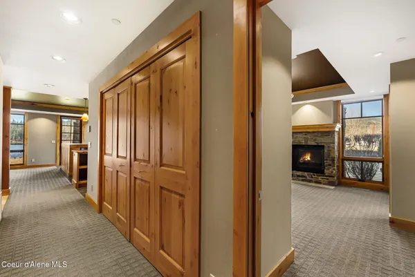 $995,000 | 651 Dover Bay Parkway, Unit 102, Dover, ID 83825