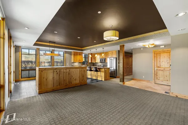 $995,000 | 651 Dover Bay Parkway, Unit 102, Dover, ID 83825