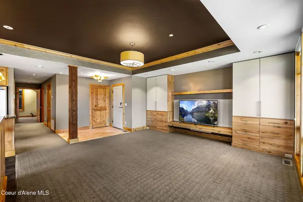 $995,000 | 651 Dover Bay Parkway, Unit 102, Dover, ID 83825