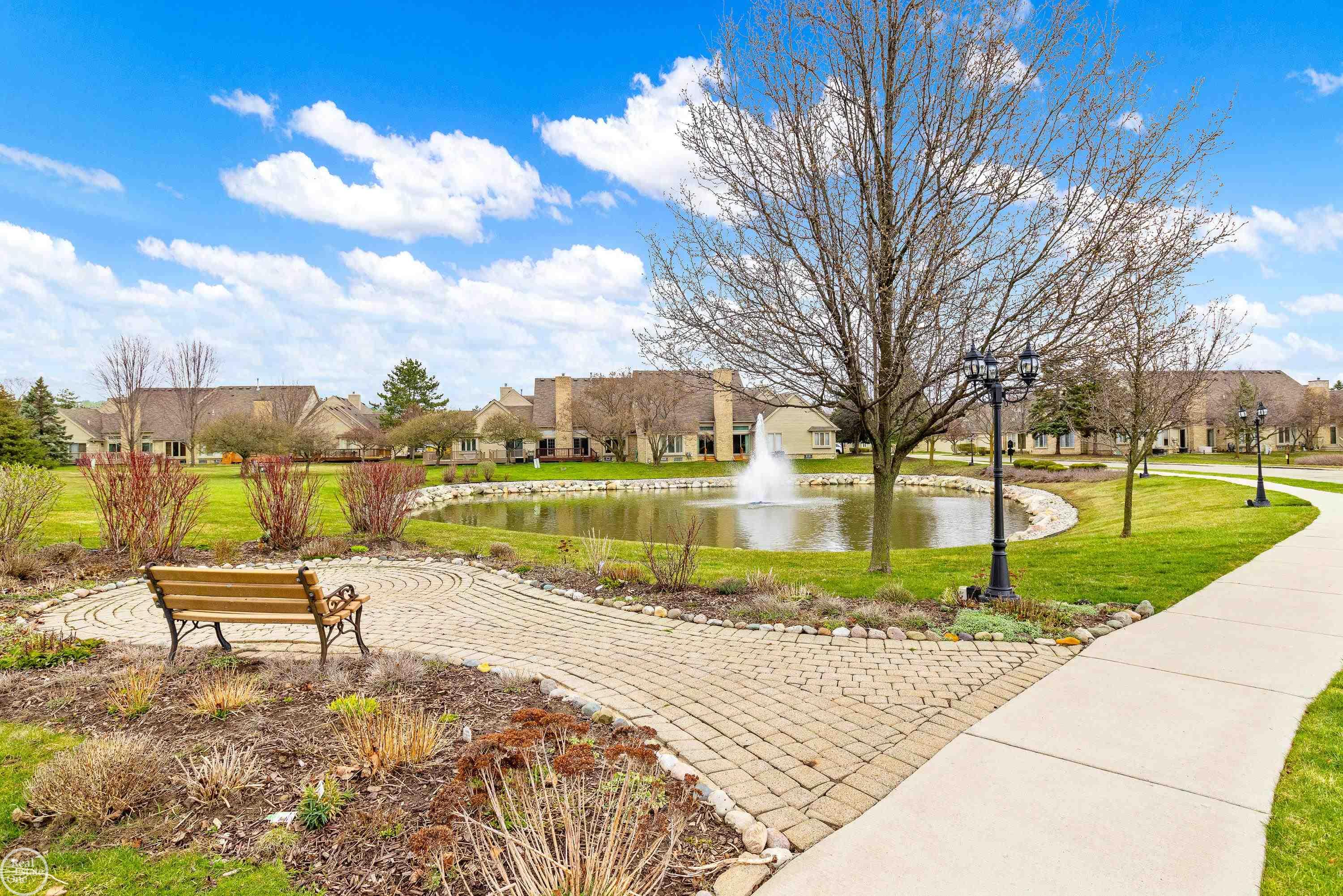 52103 Southview Ridge Macomb, MI 48042 - Photo 43 of 49 50137701-cc48fda0-d9bb-451d-a9cb-9a4aac1a2f3c.JPG