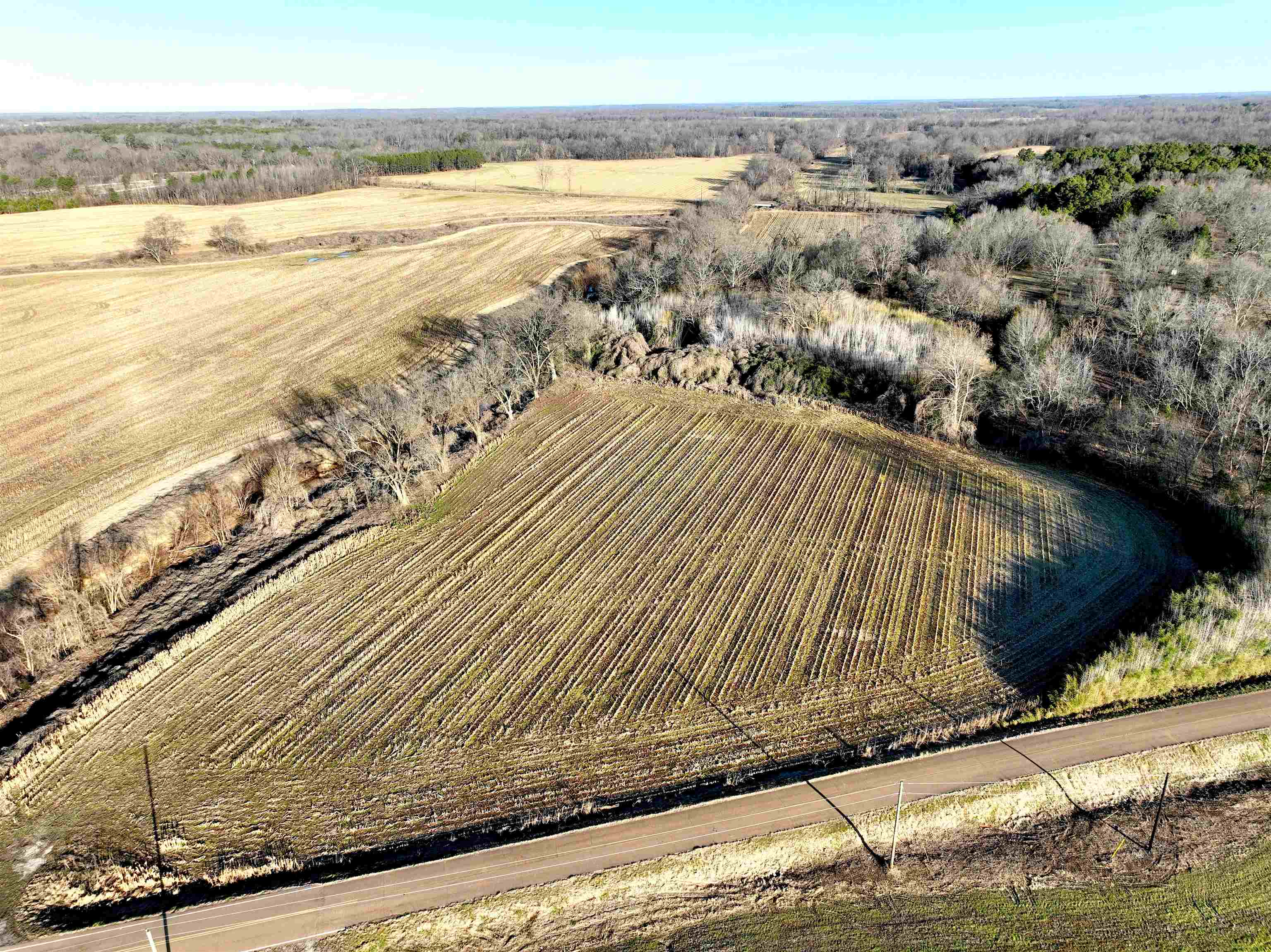 11925 Old Jackson Road Somerville, TN 38068 - Photo 5 of 14 a view of an ocean and mountain