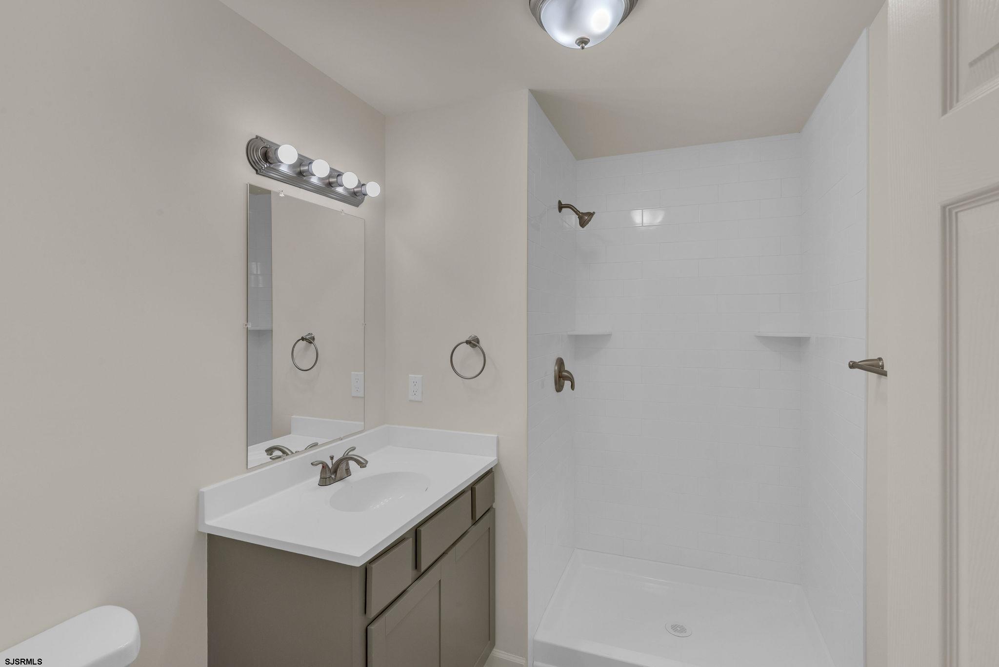 36 Apache Court, Unit 36 Galloway Township, NJ 08205 - Photo 2 of 29