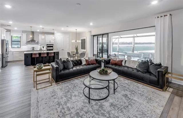 $900,000 | 16427 Sapphire Point Drive, Lakewood Ranch, FL 34211