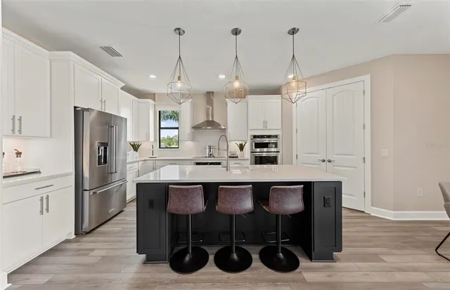 $900,000 | 16427 Sapphire Point Drive, Lakewood Ranch, FL 34211