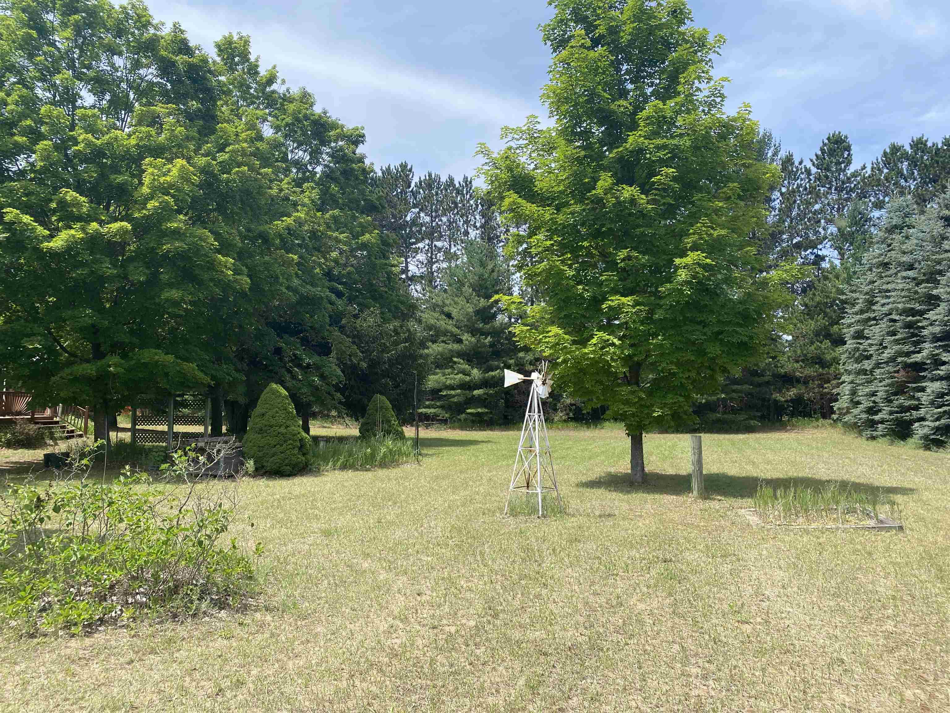 12164 Cinder Road Beulah, MI 49617 - Photo 15 of 16 1925278-7875f5de-524f-4212-b3c0-e2a8e90f0a13.JPG