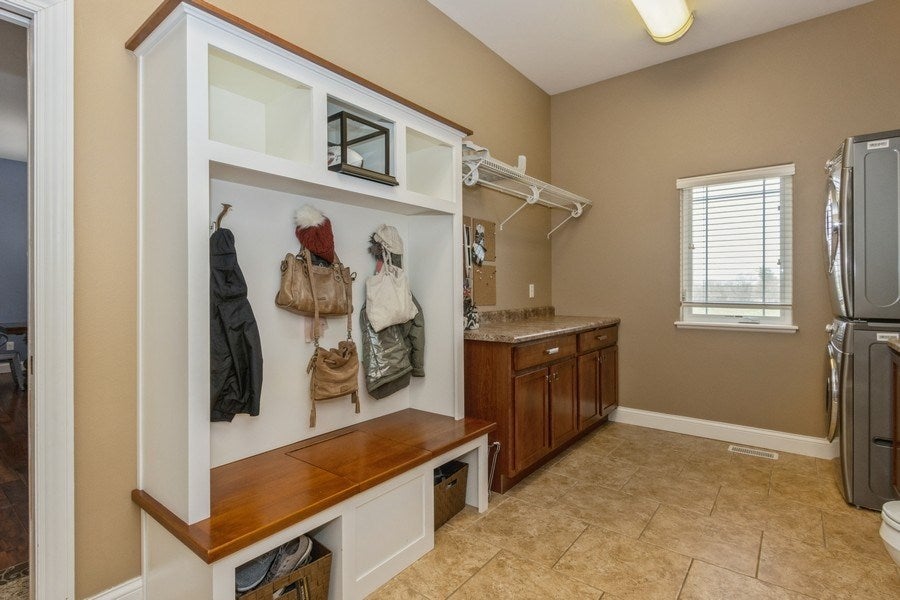 1055 Blue Grass Drive Riverside, IA 52327 - Photo 7 of 35 Gallery Image 7