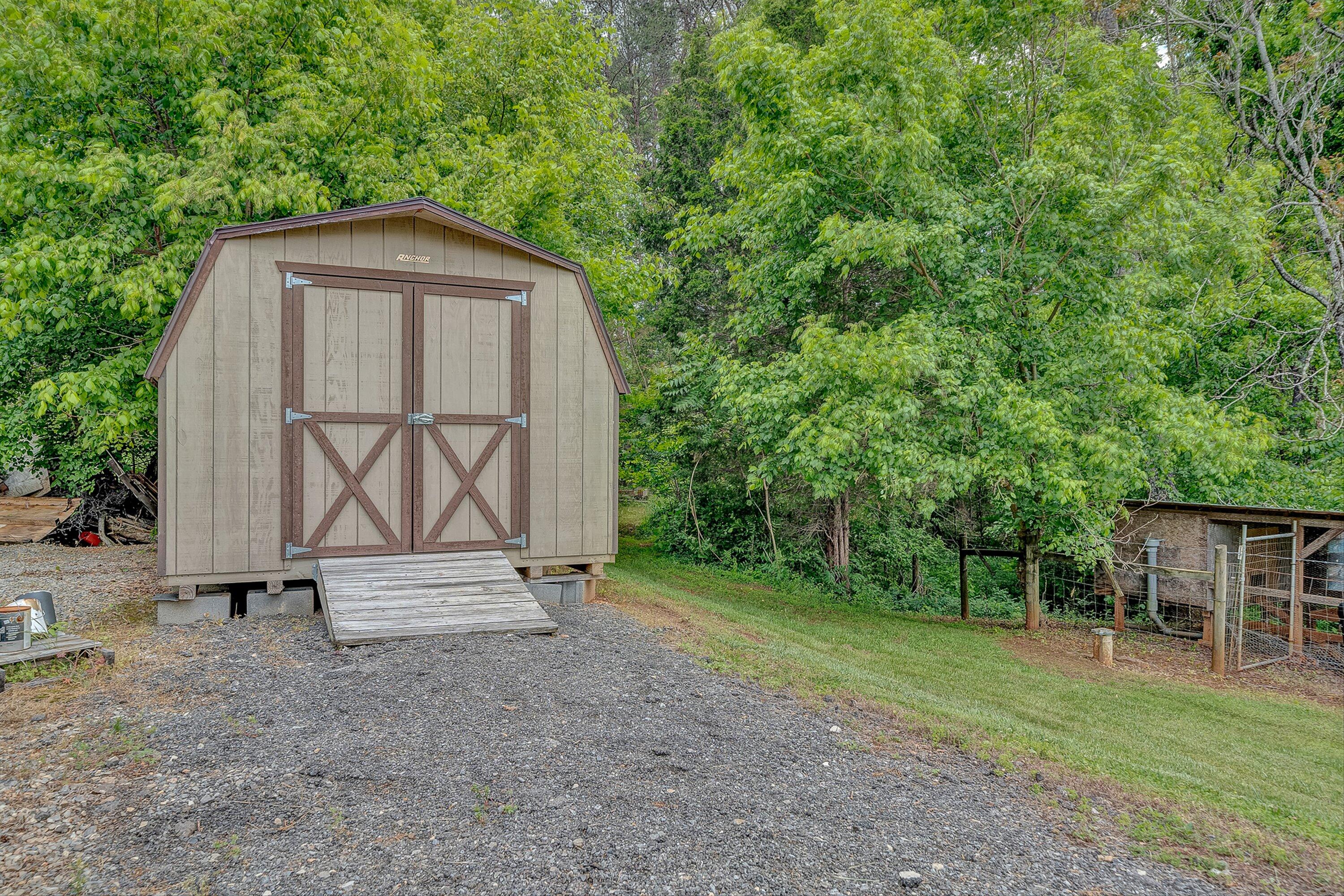 3835 Hardy Road Hardy, VA 24101 - Photo 44 of 58 45-VM-09366