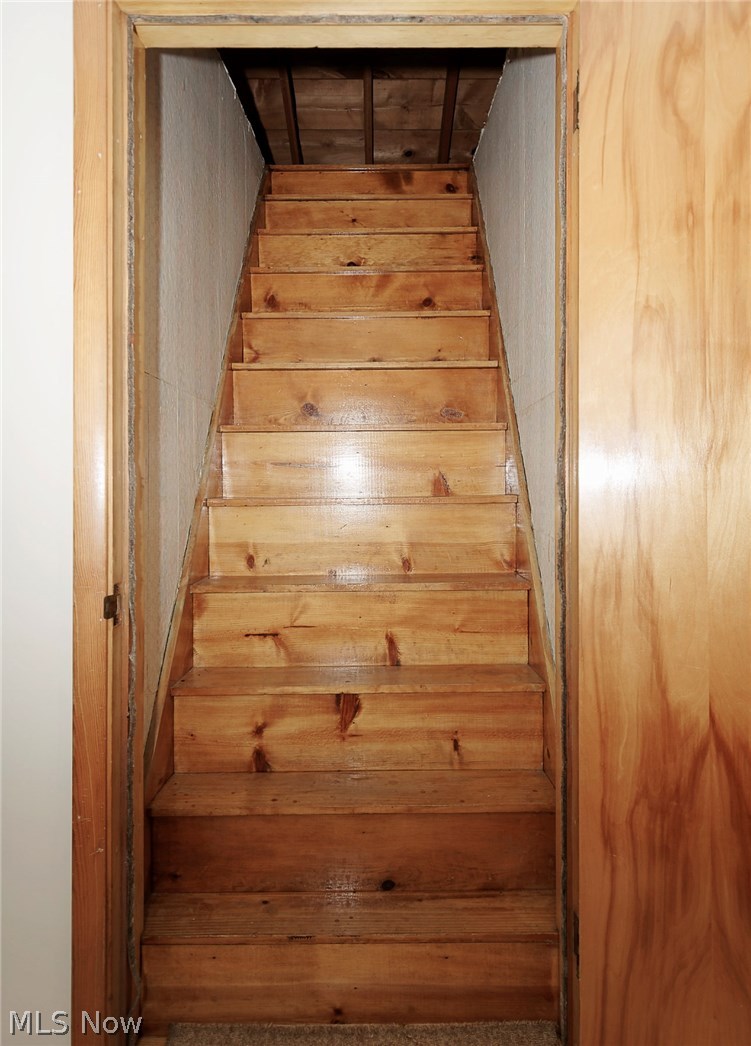 14077 Alexander Road Bedford, OH 44146 - Photo 17 of 31 Hallway stairs to attic * Steep, short treads and no handrail - Enter at your own risk.