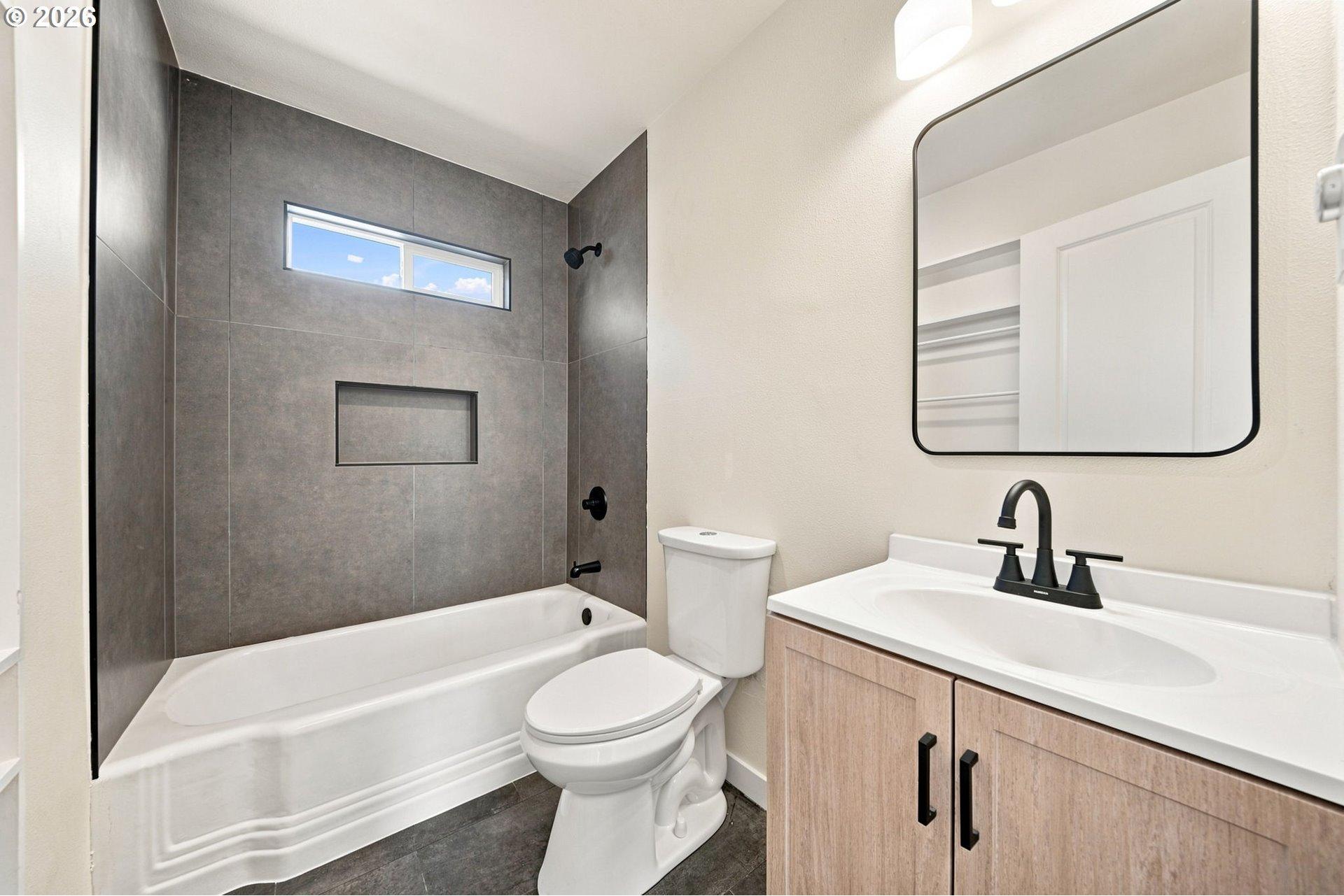 2932 Field Street Longview, WA 98632 - Photo 13 of 31 Gallery Image 13