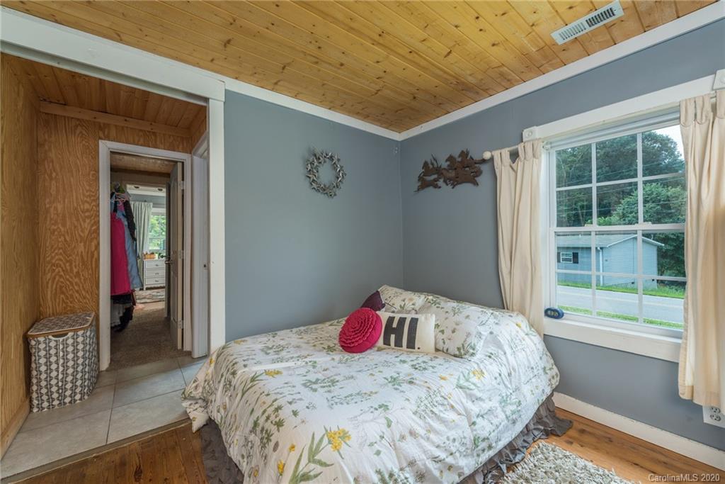 140 Mockingbird Road Swannanoa, NC 28778 - Photo 22 of 41 Gallery Image 22