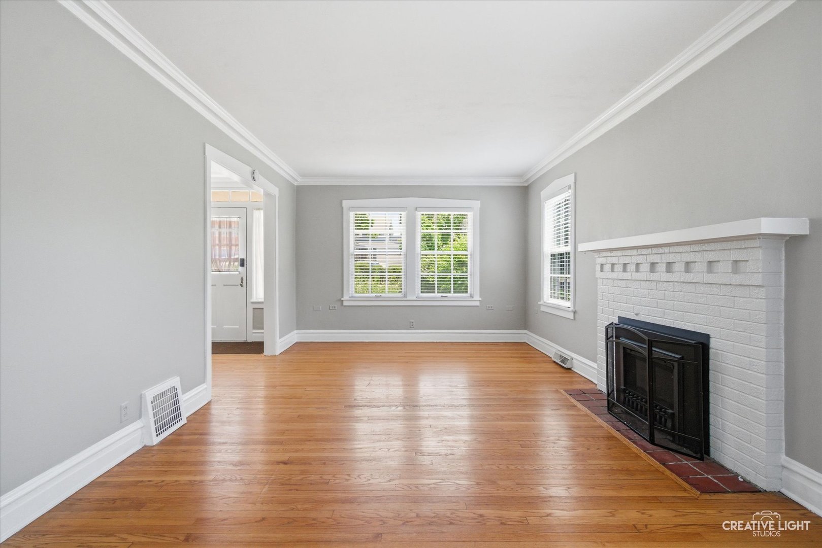 718 South Naperville Road Wheaton, IL 60187 - Photo 5 of 32
