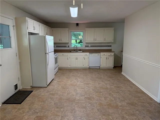 $240,000 | 3013 Barcelona Way, Conyers, GA 30012