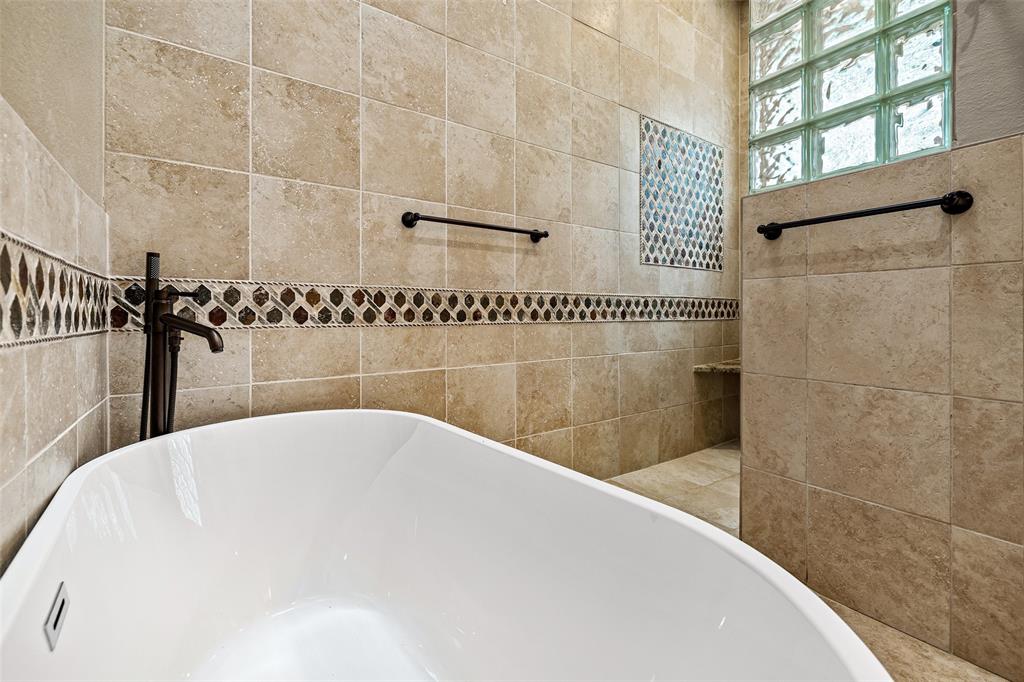 10100 Ravenswood Road Granbury, TX 76049 - Photo 22 of 40
