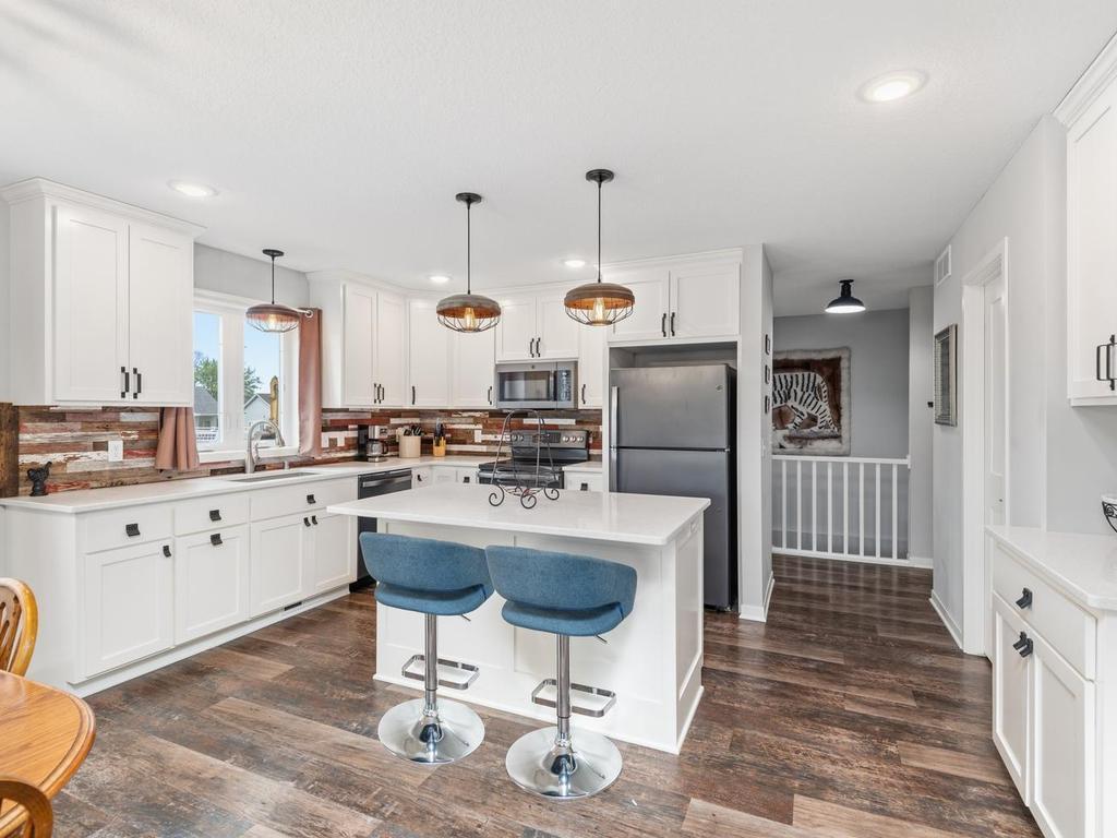 344 2nd Street Northwest Mayer, MN 55360 - Photo 3 of 28