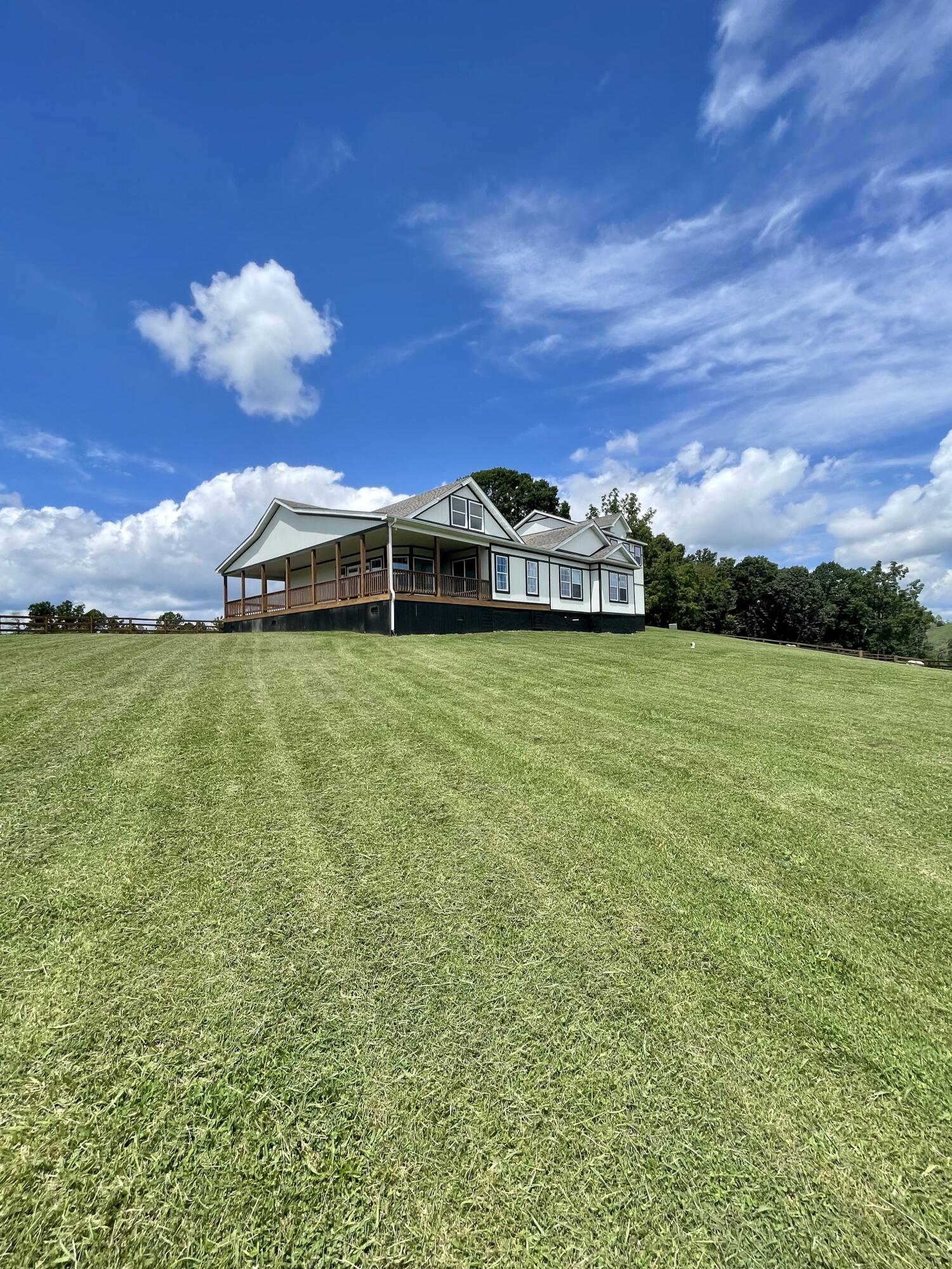 839 Ponderosa Road Nickelsville, VA 24271 - Photo 6 of 54 74B022DB-D74F-44F2-9F77-944E341CAEEE