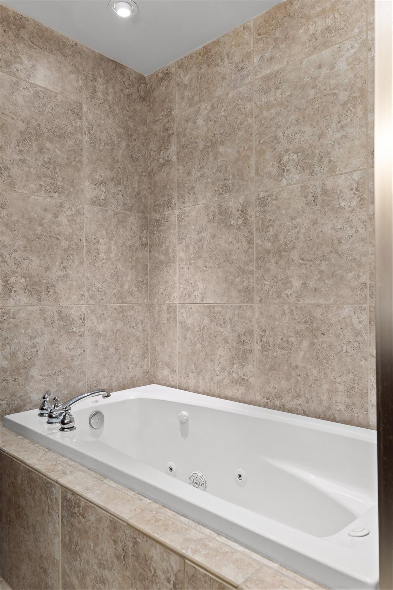 733 Battery Place, Unit 101 Chattanooga, TN 37403 - Photo 19 of 36 38-Battery Pl-36