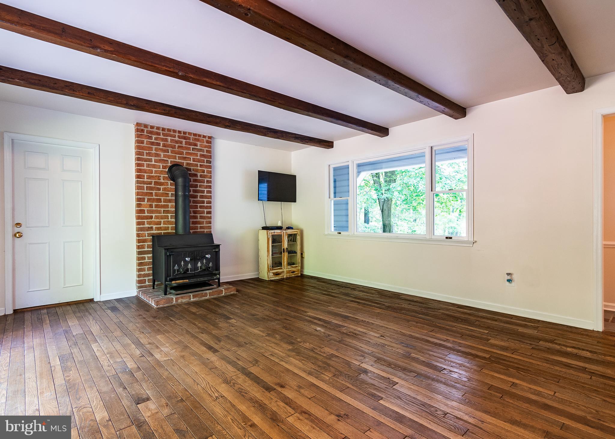 1144 Ridge Road Pylesville, MD 21132 - Photo 17 of 44 Family Room