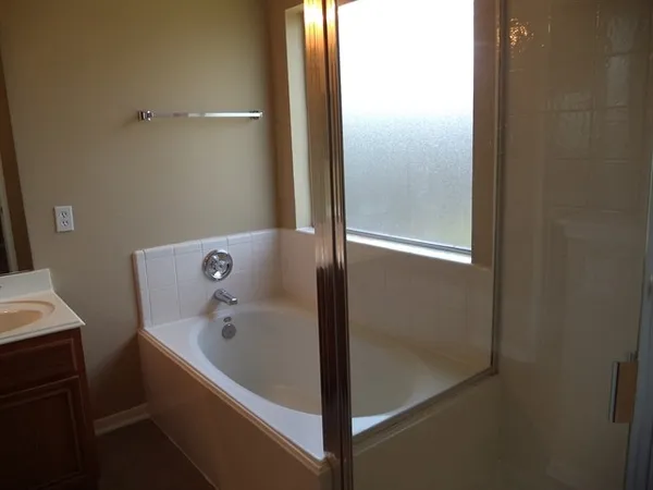 $2,135 | 2903 Windy Hollow Lane, League City, TX 77539