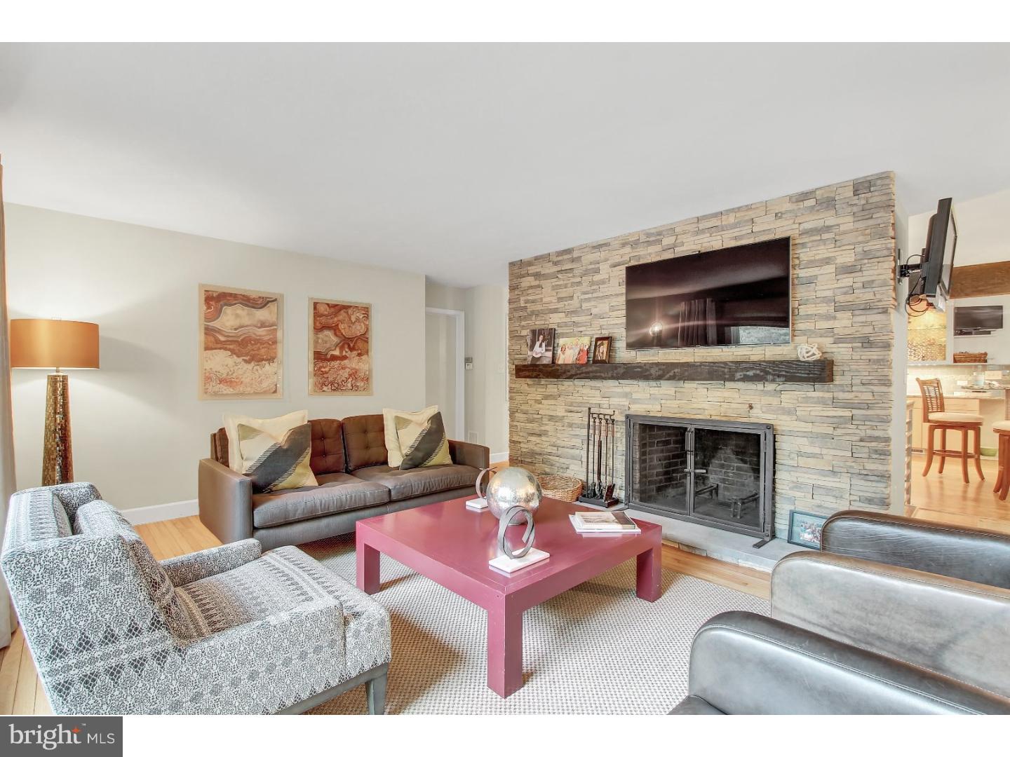 21 Jeffrey Road Reading, PA 19601 - Photo 2 of 25