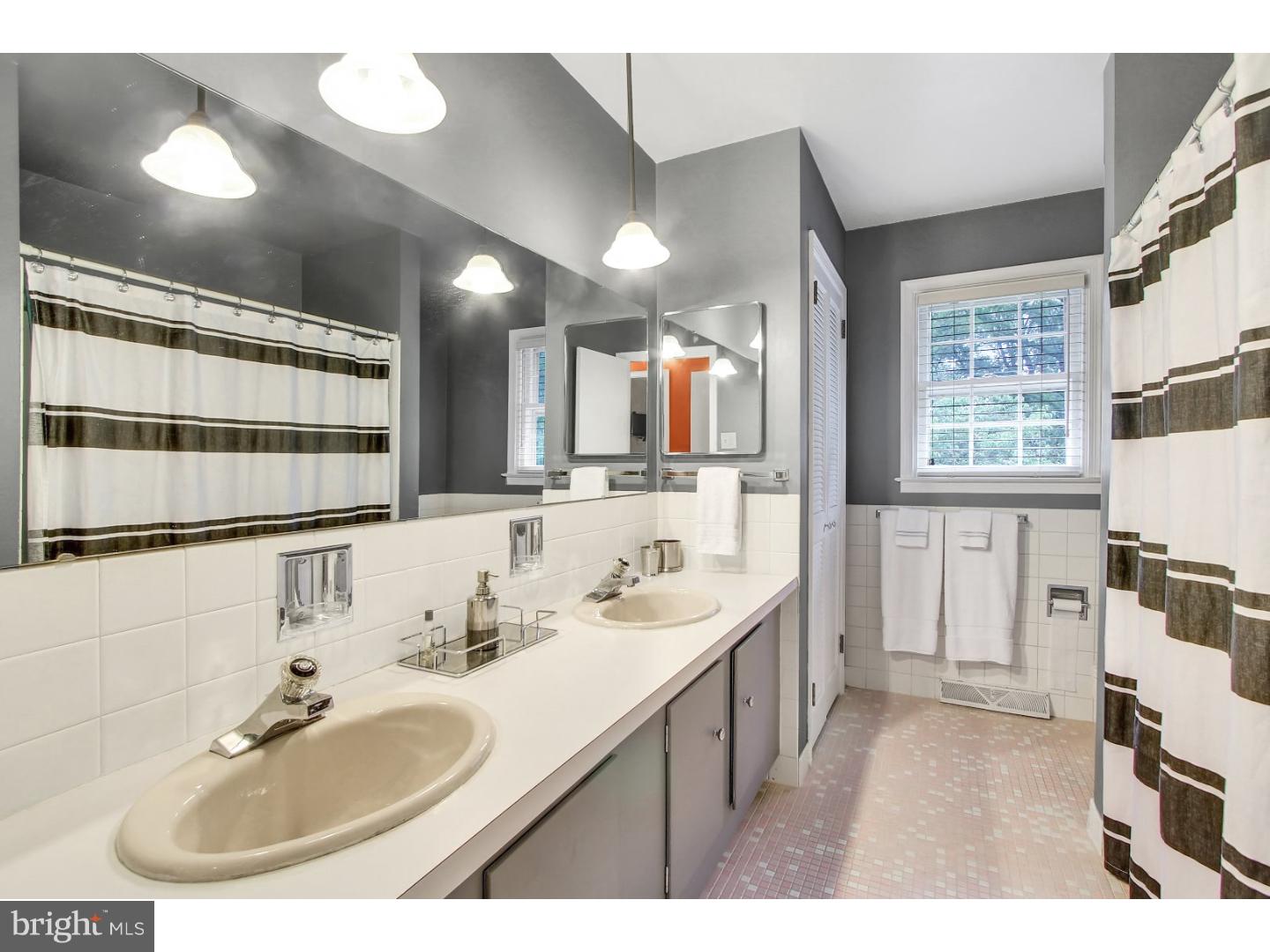 21 Jeffrey Road Reading, PA 19601 - Photo 11 of 25