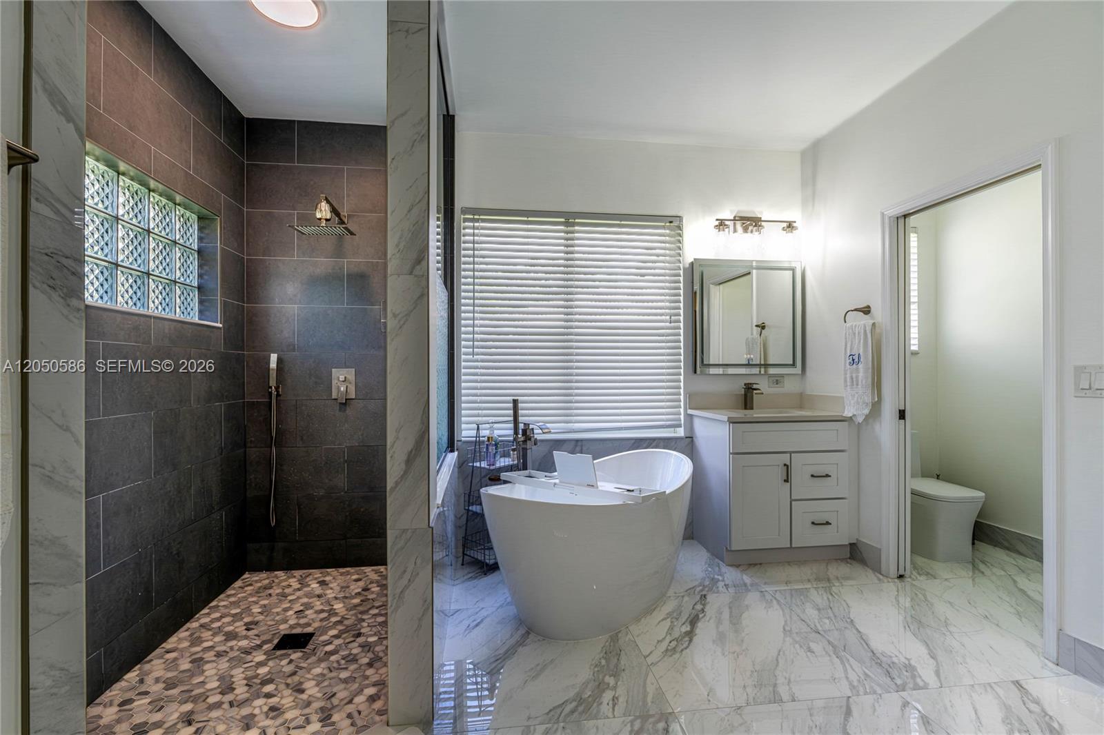 3855 Oak Ridge Circle Weston, FL 33331 - Photo 20 of 58