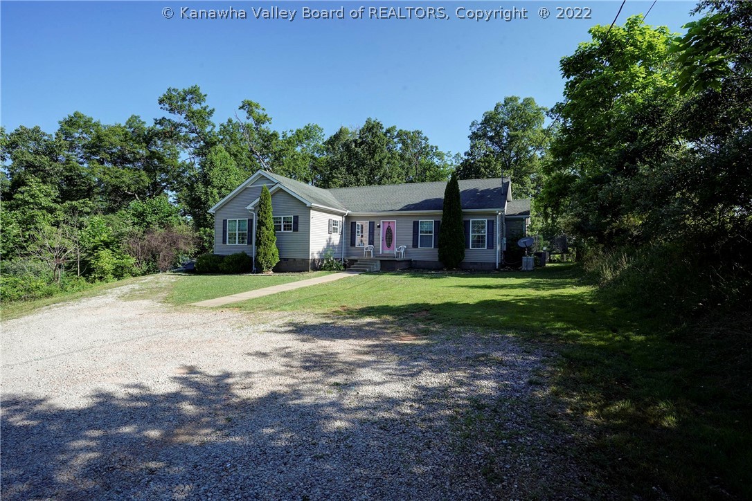 3386 Peach Ridge Road Hurricane, WV 25526 - Photo 2 of 37 Gallery Image 2