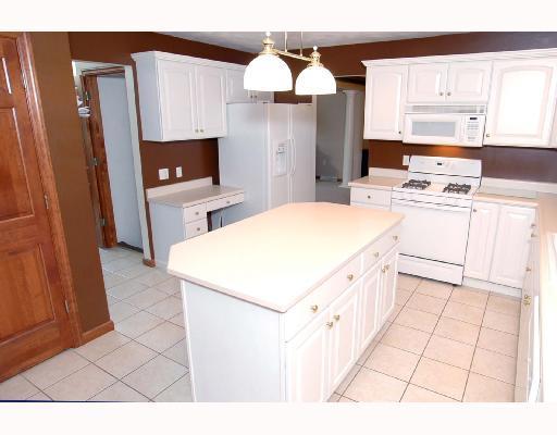 103 Renaissance Drive Irwin, PA 15642 - Photo 2 of 8 Gallery Image 2