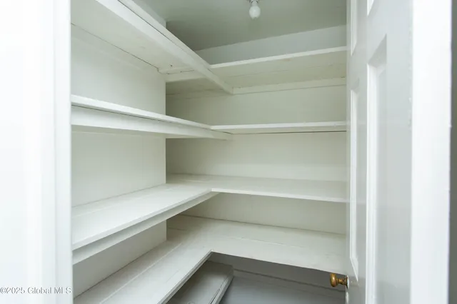 $1,745 | 590 North Broadway, Unit 1, Saratoga Springs, NY 12866