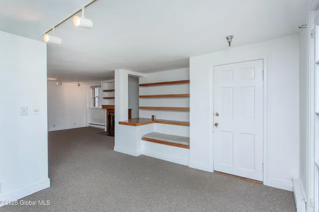 $1,745 | 590 North Broadway, Unit 1, Saratoga Springs, NY 12866