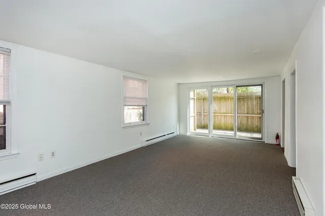 $1,745 | 590 North Broadway, Unit 1, Saratoga Springs, NY 12866