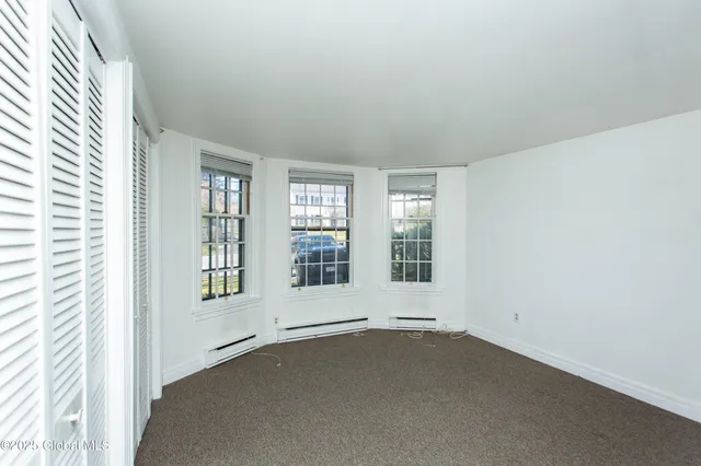 $1,745 | 590 North Broadway, Unit 1, Saratoga Springs, NY 12866