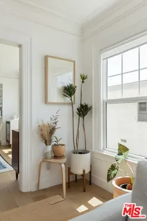 $649,000 | 1640 South Gramercy Place, Los Angeles, CA 90019