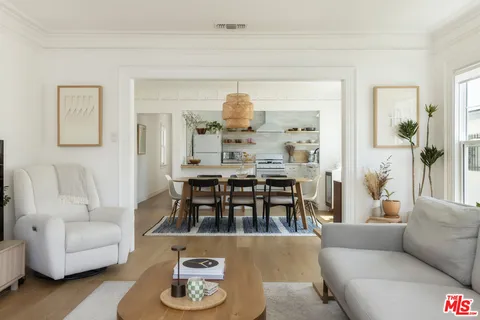 $649,000 | 1640 South Gramercy Place, Los Angeles, CA 90019