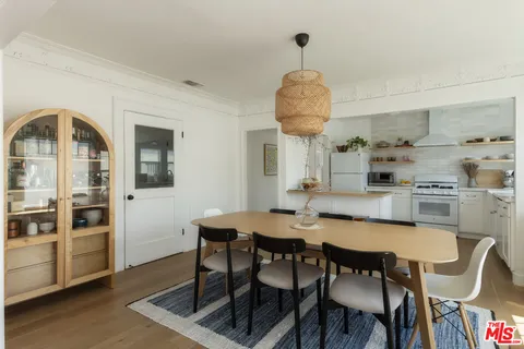 $649,000 | 1640 South Gramercy Place, Los Angeles, CA 90019