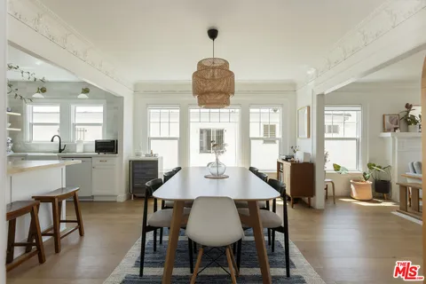 $649,000 | 1640 South Gramercy Place, Los Angeles, CA 90019