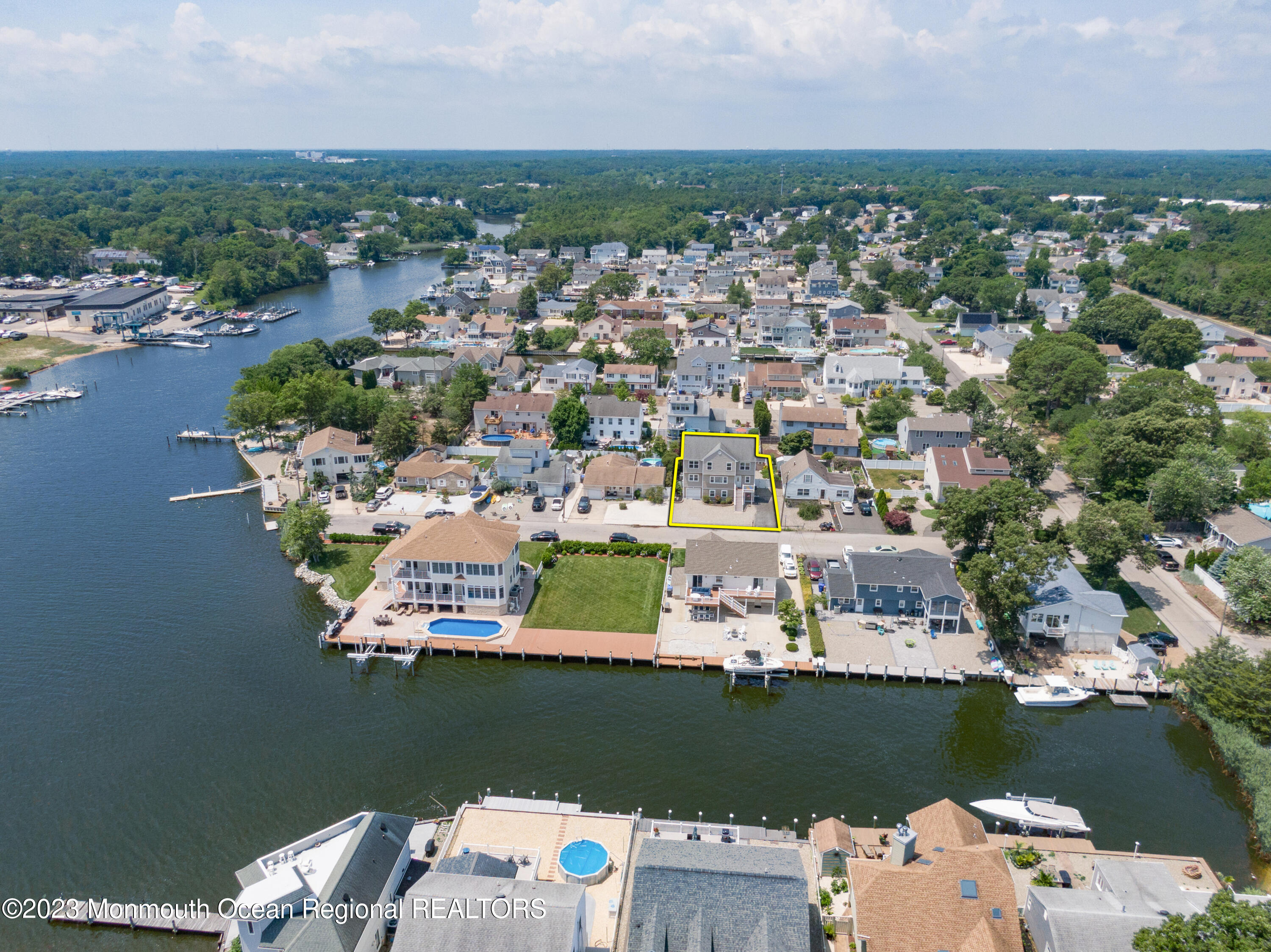 16 Brookfield Drive Brick, NJ 08723 - Photo 34 of 37 an aerial view of a house with a ocean view