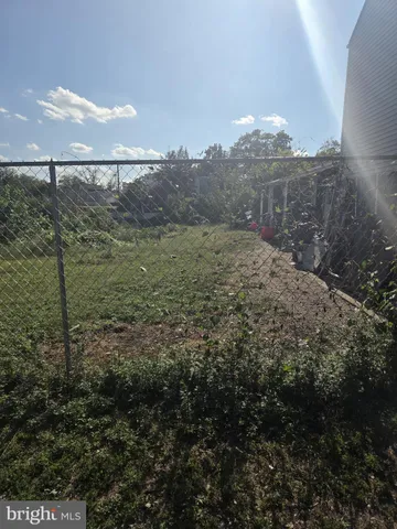 $20,000 | 20 Neversink Street, Reading, PA 19602