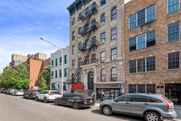 $425,000 | 108 Seigel Street, Unit 20 | Williamsburg